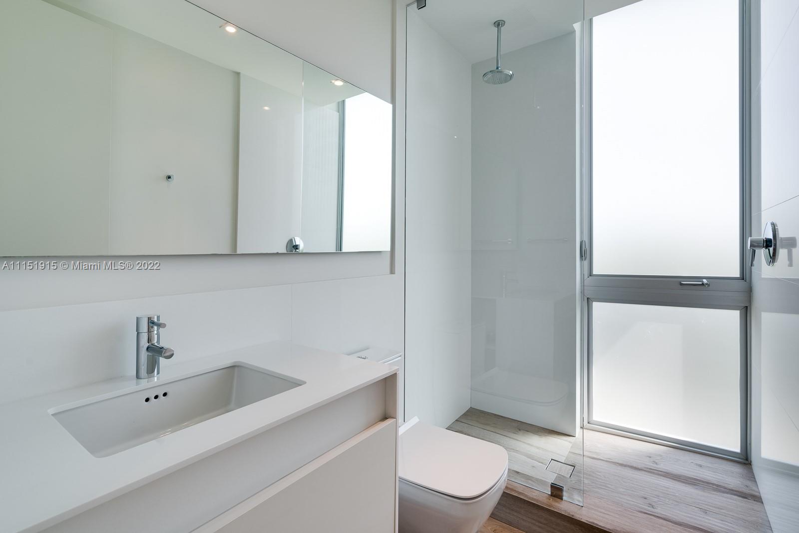 TROPICAL ISLE HOMES SUB - Residential