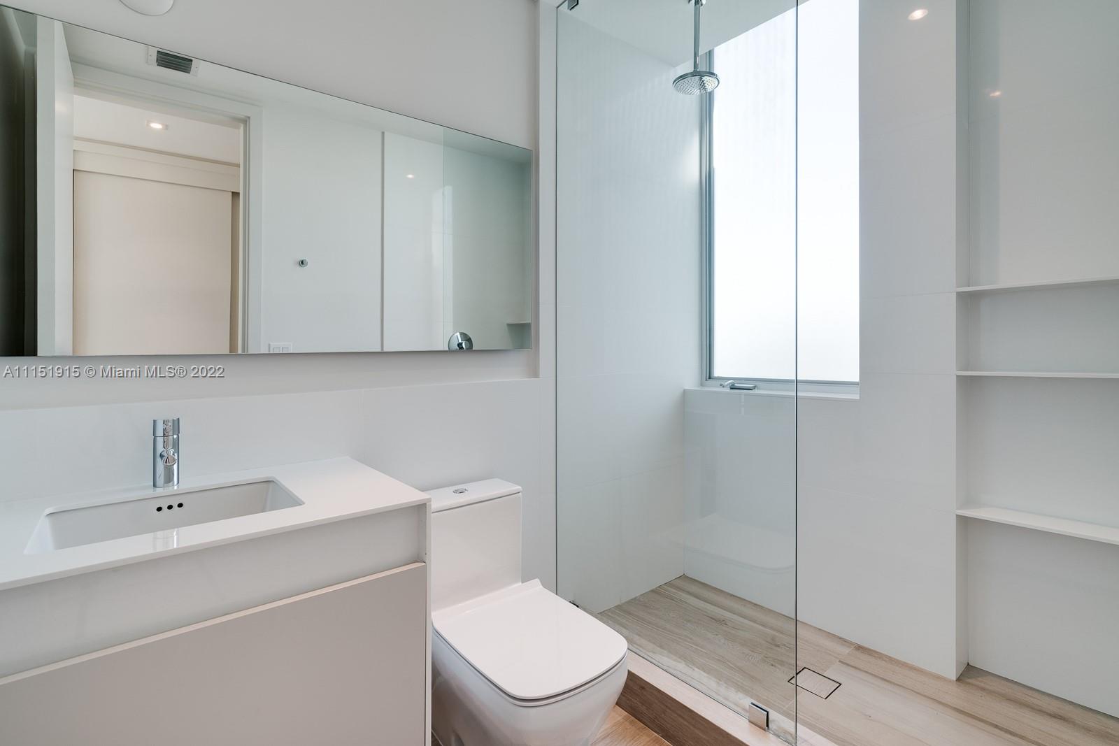 TROPICAL ISLE HOMES SUB - Residential