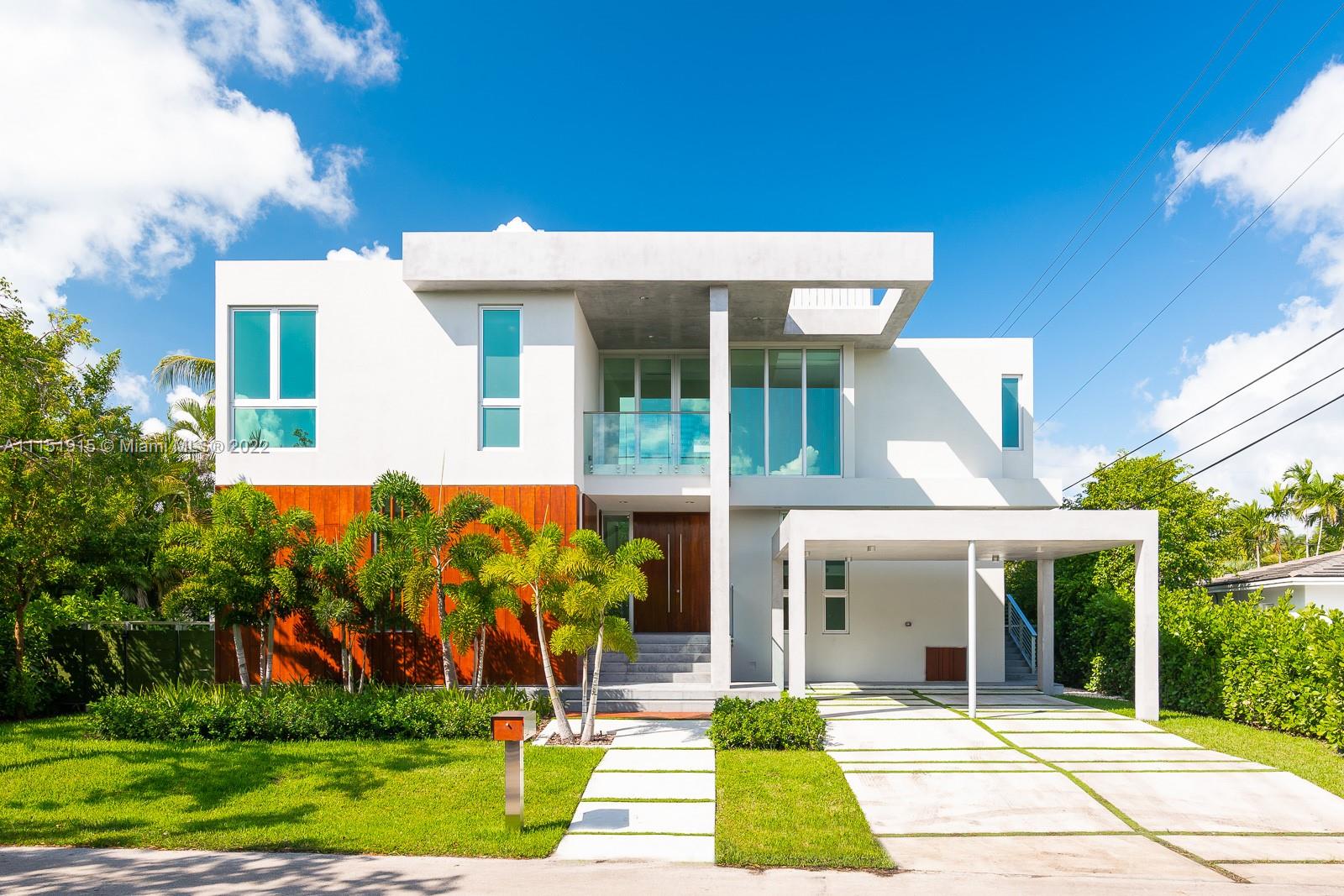 TROPICAL ISLE HOMES SUB - Residential