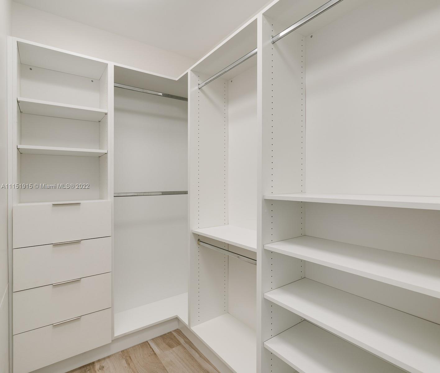 TROPICAL ISLE HOMES SUB - Residential