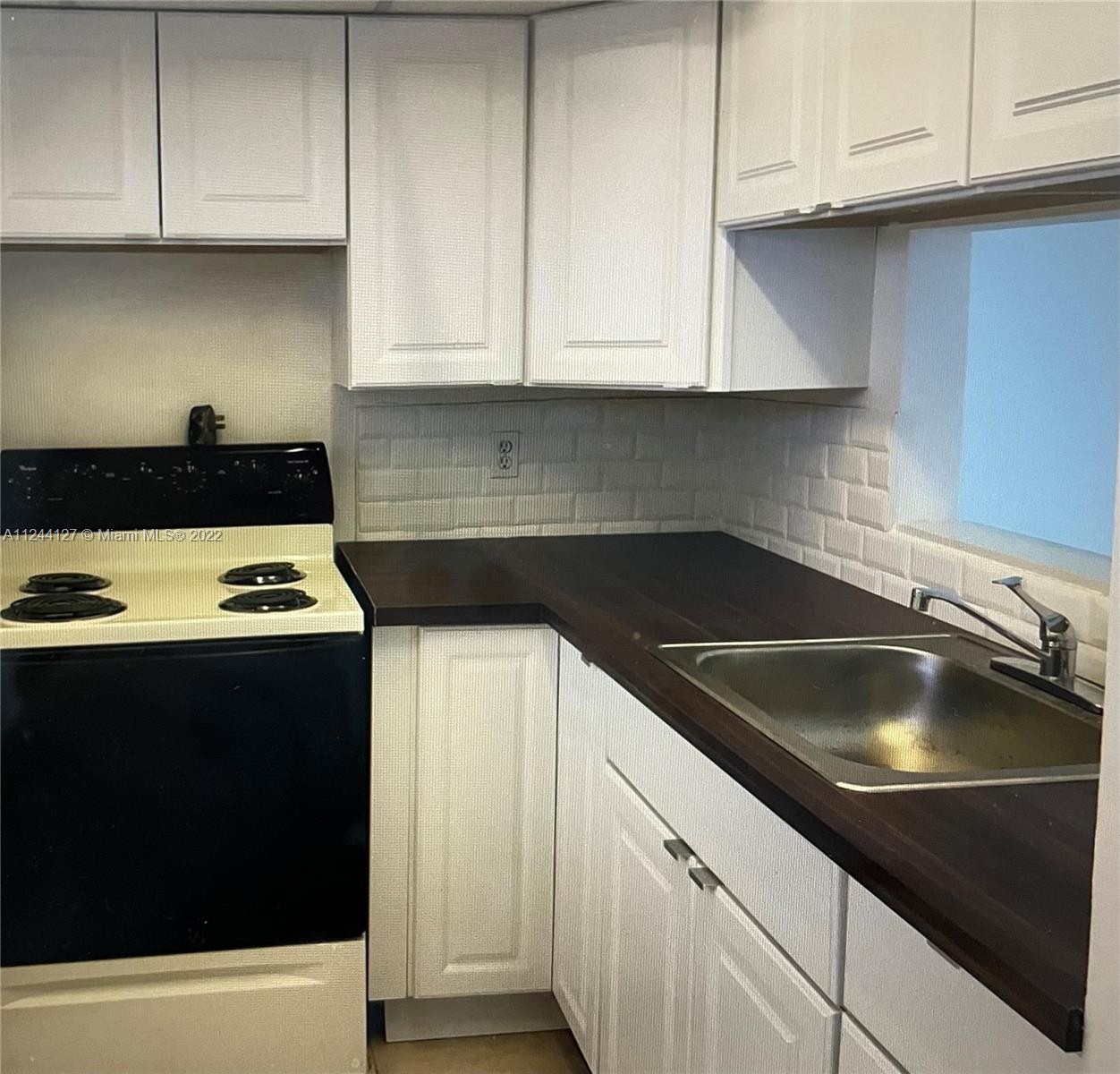 BISC LAKE GARDENS CONDO - Residential