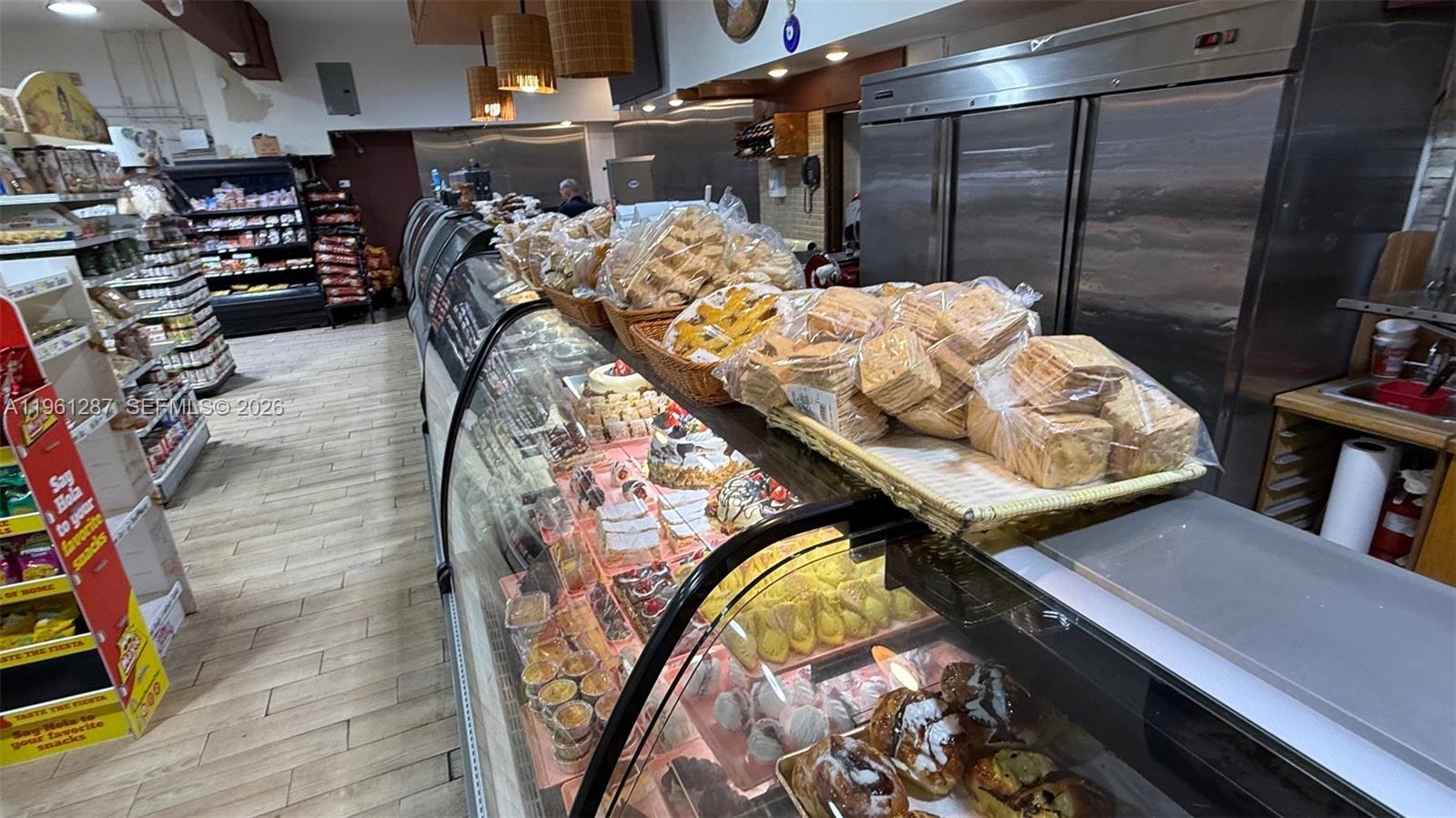 LAWRENCE ESTATE LAND COS - Land