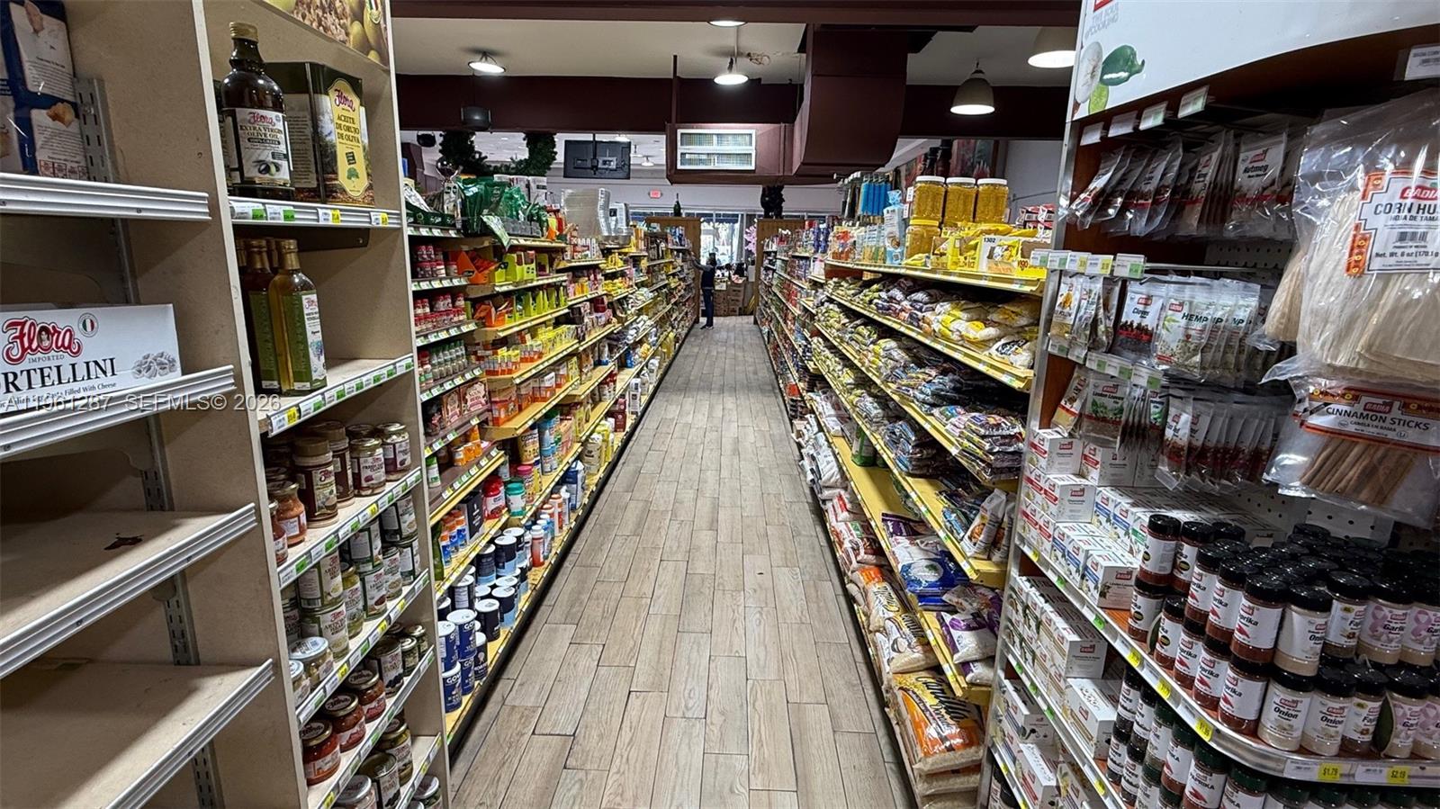 LAWRENCE ESTATE LAND COS - Land