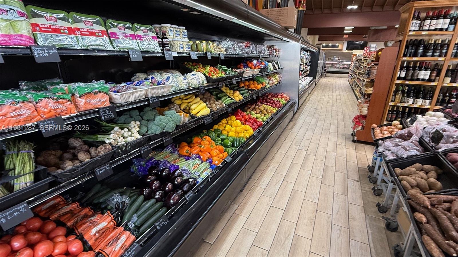 LAWRENCE ESTATE LAND COS - Land