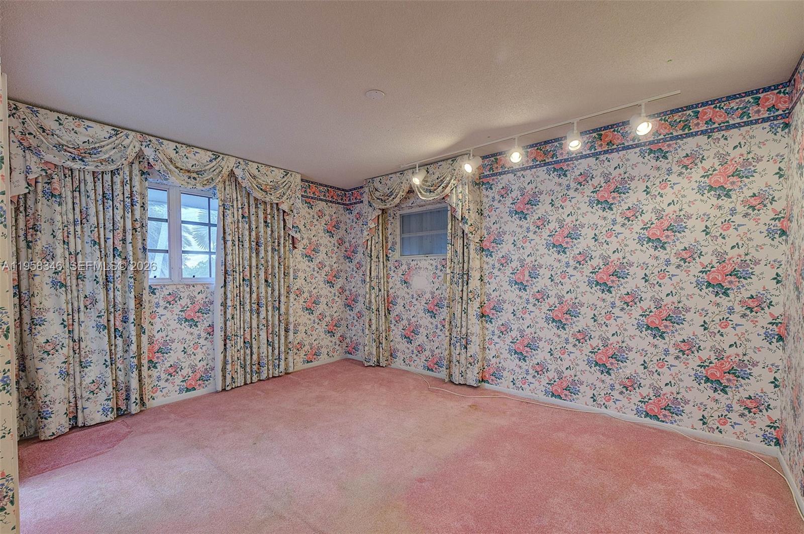 CUTLER PINES ESTATES - Residential