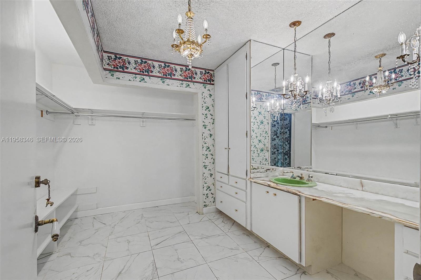 CUTLER PINES ESTATES - Residential