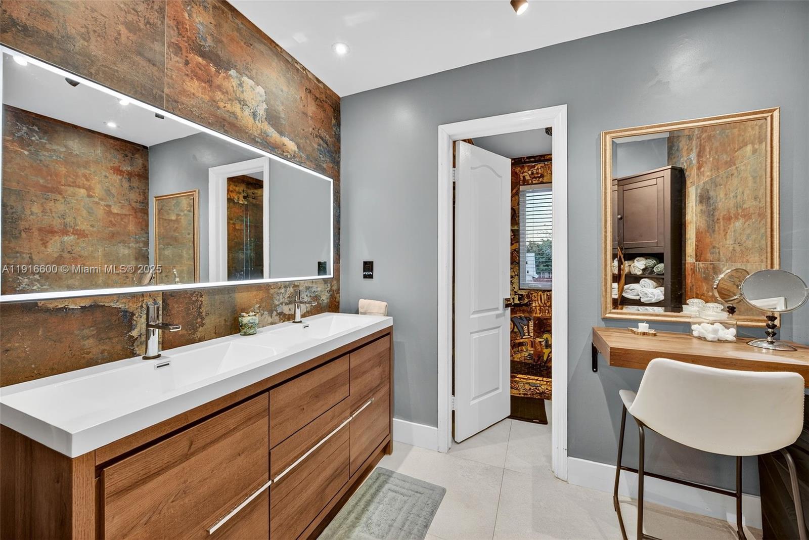 CHAPEL TRAIL REPLAT - Residential