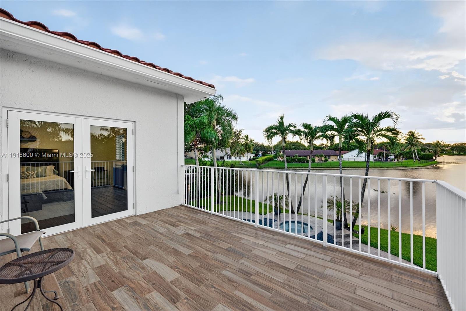 CHAPEL TRAIL REPLAT - Residential