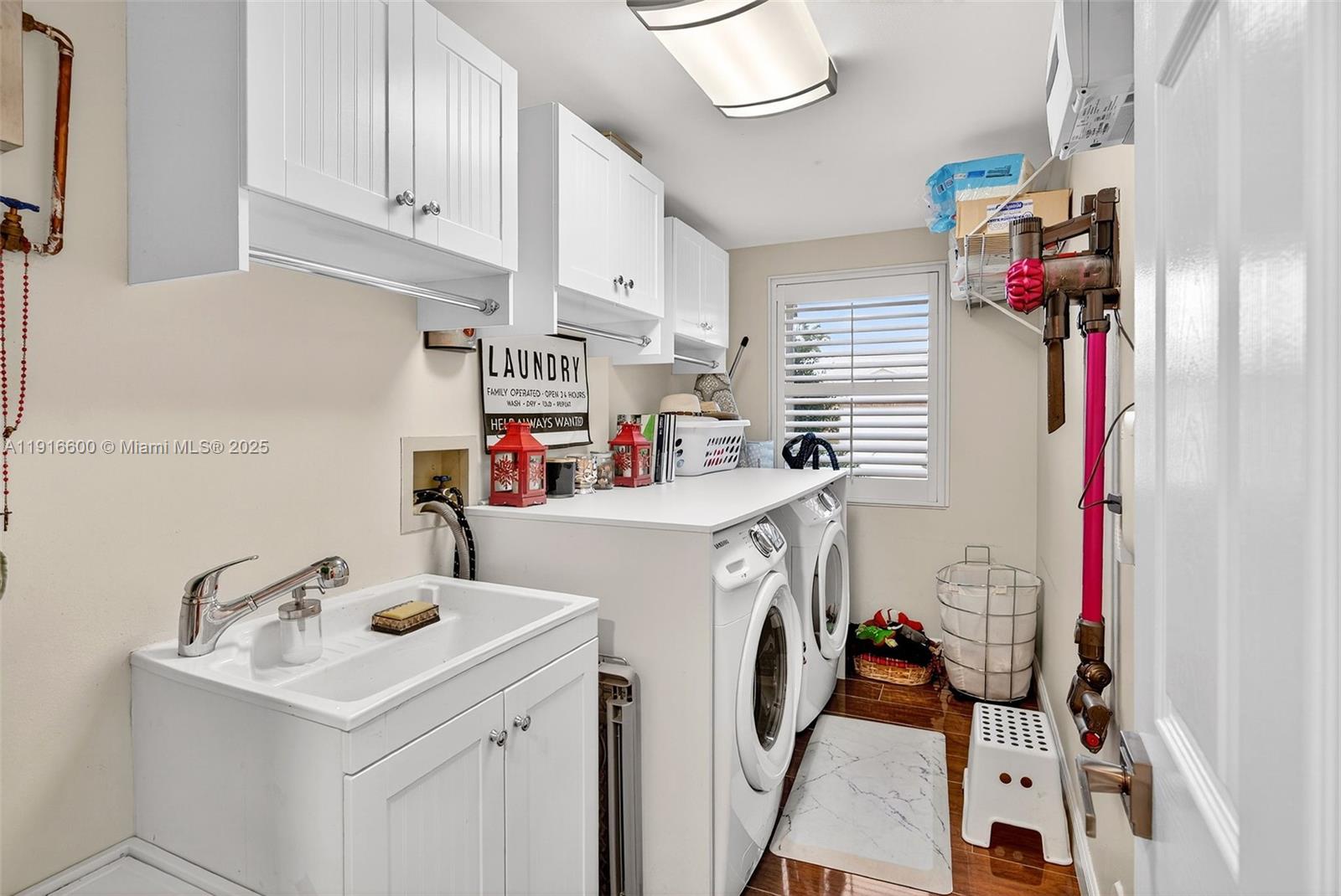 CHAPEL TRAIL REPLAT - Residential