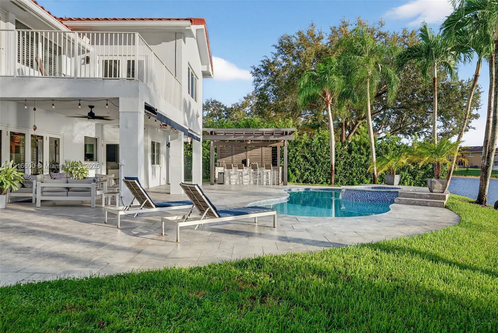 CHAPEL TRAIL REPLAT - Residential