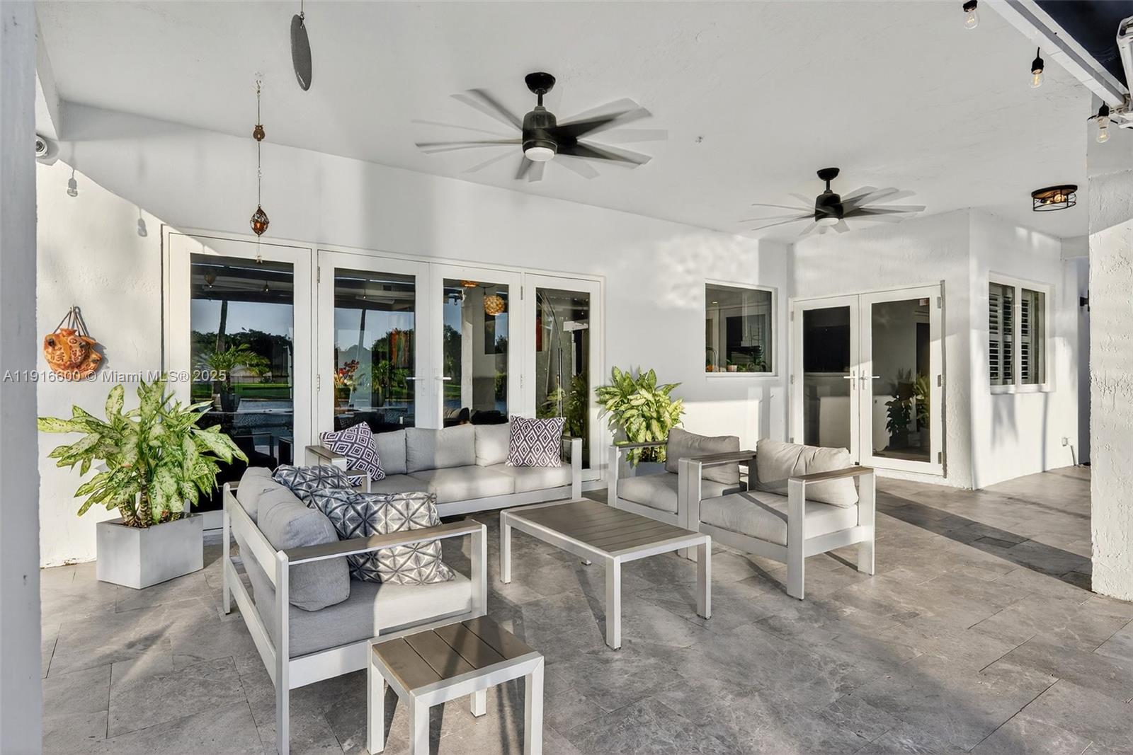 CHAPEL TRAIL REPLAT - Residential