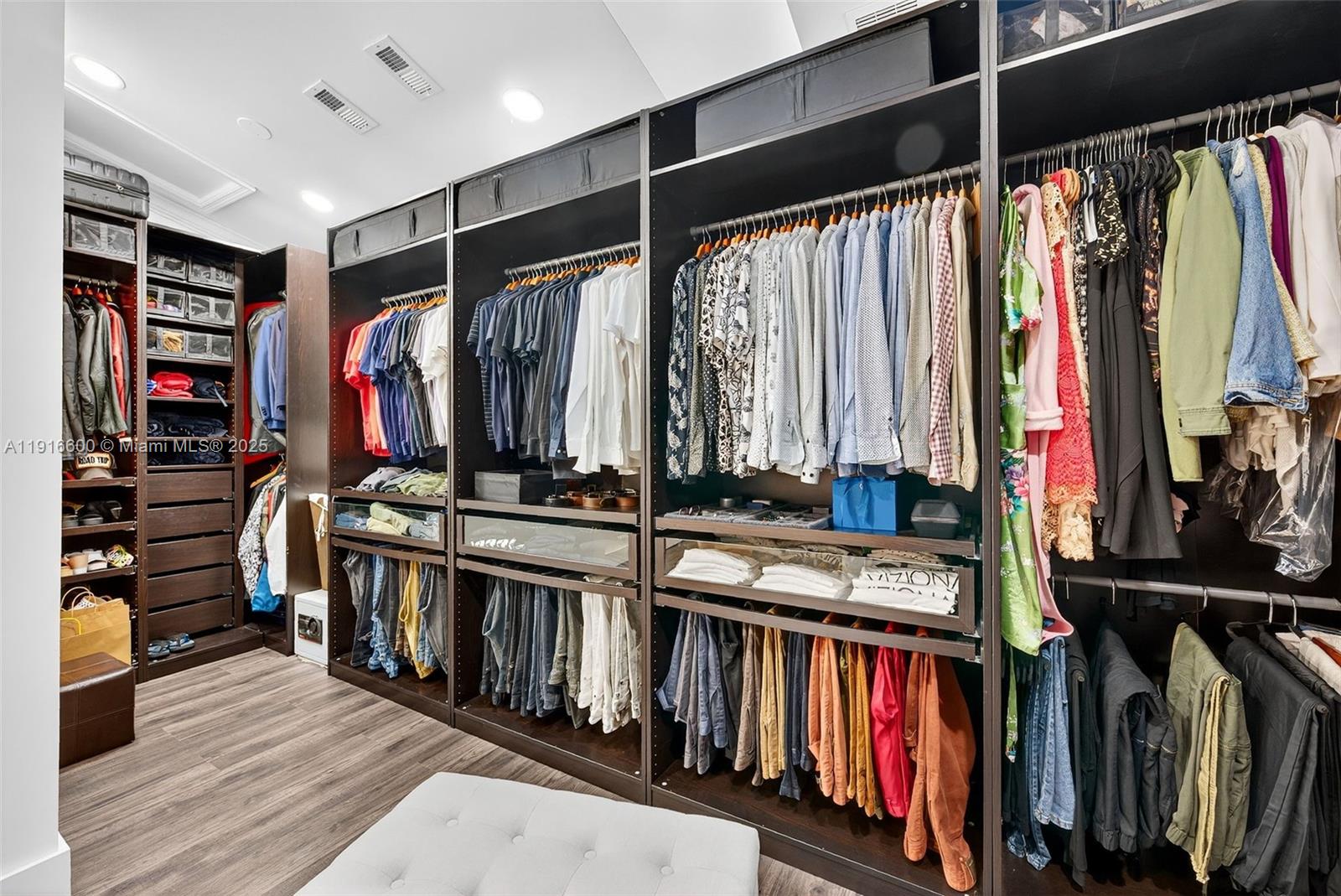 CHAPEL TRAIL REPLAT - Residential