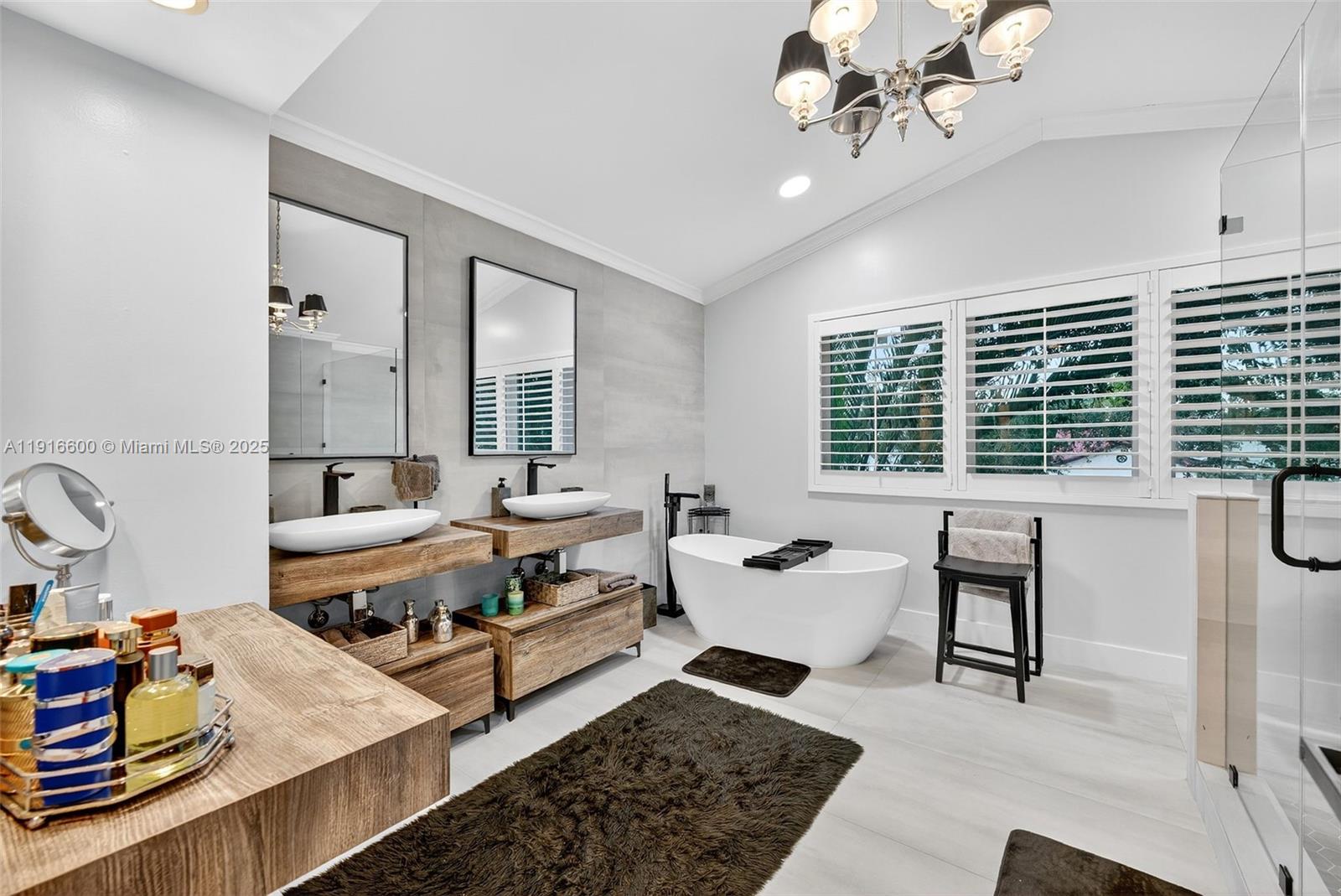 CHAPEL TRAIL REPLAT - Residential