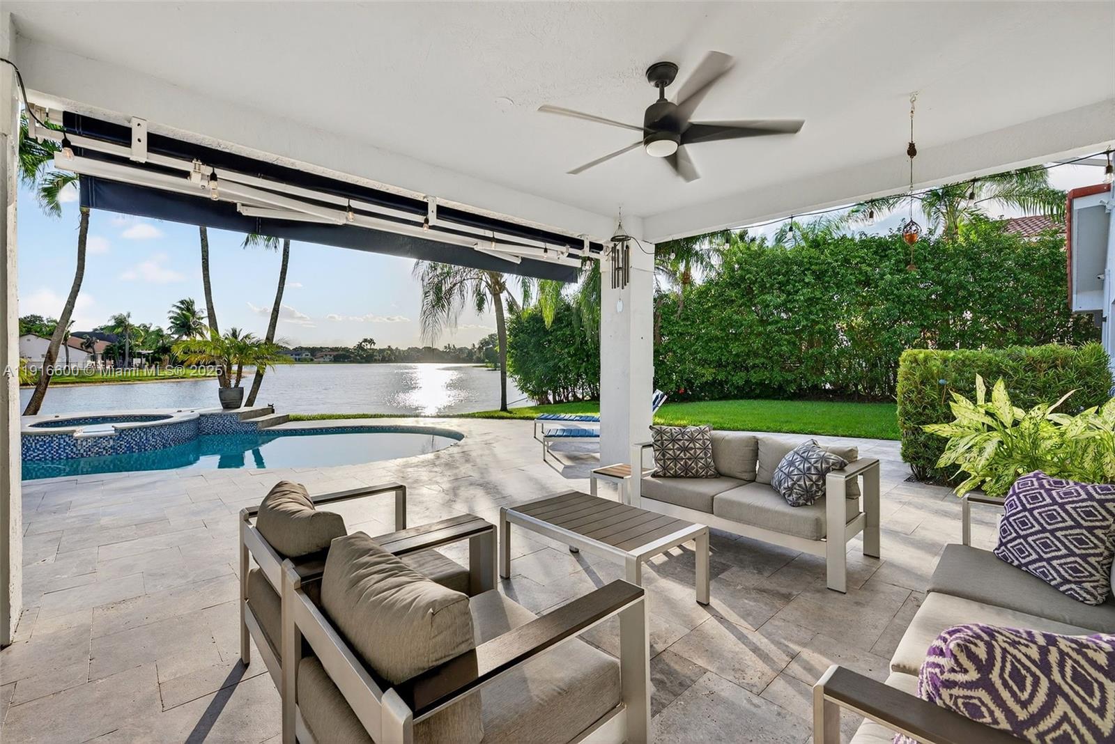 CHAPEL TRAIL REPLAT - Residential