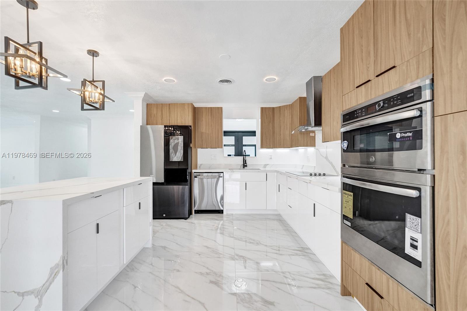 BREEZESWEPT PARK ESTATES - Residential