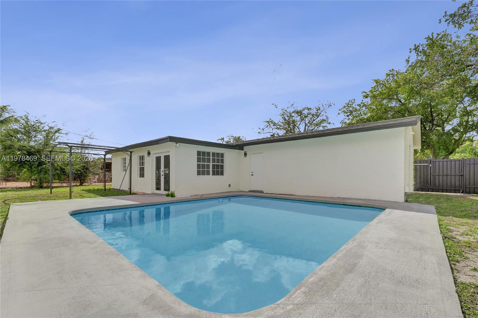 BREEZESWEPT PARK ESTATES - Residential