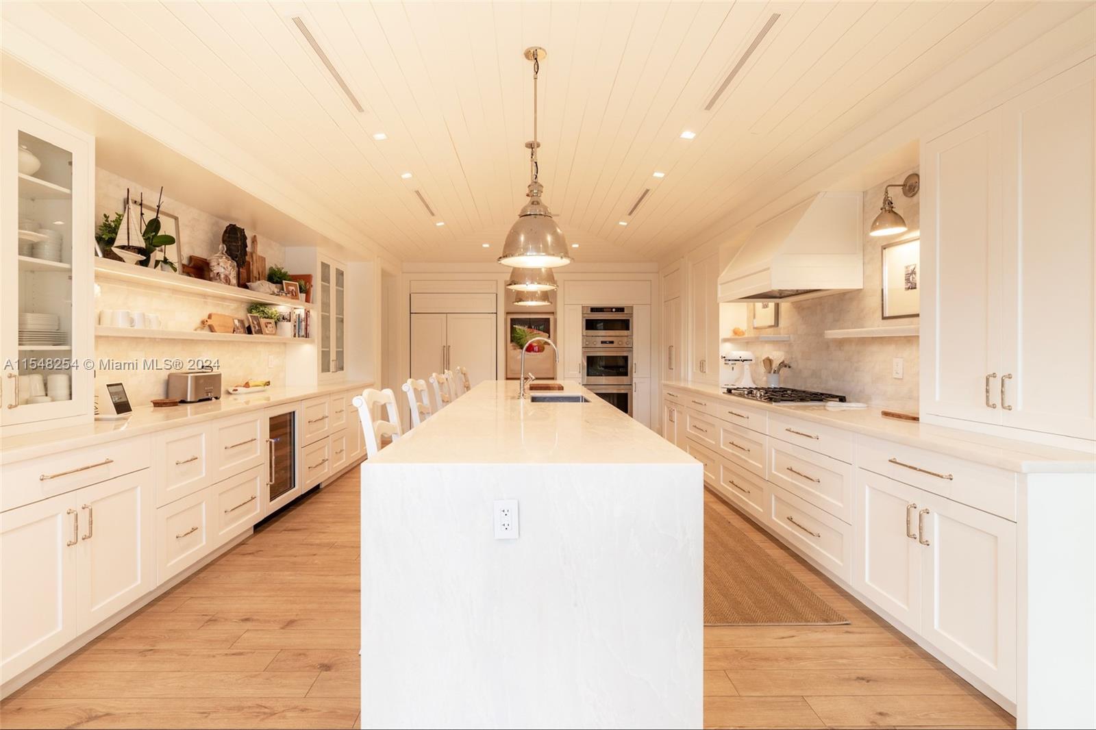 CONTINENTAL HOMES - Residential