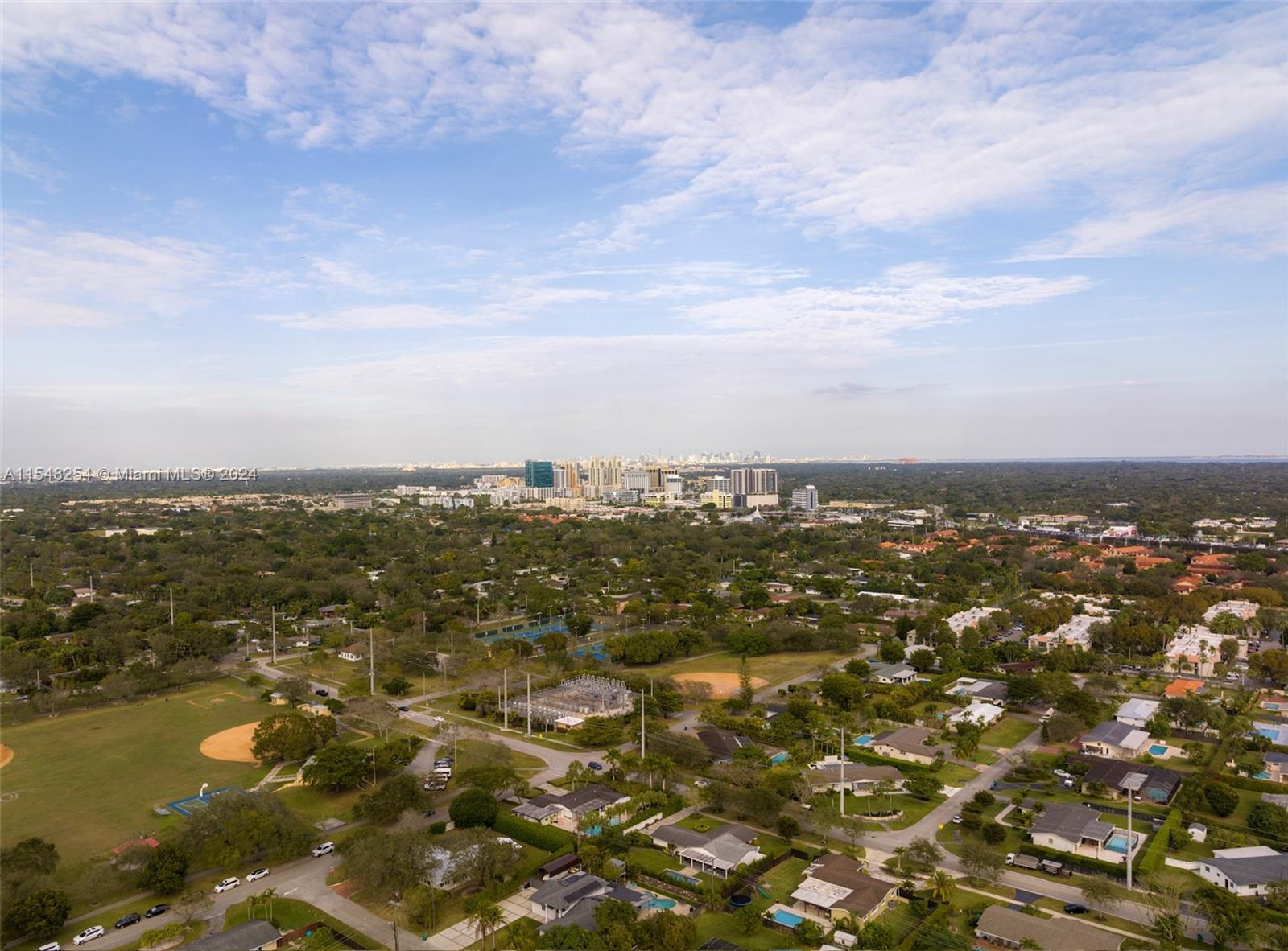 CONTINENTAL HOMES - Residential