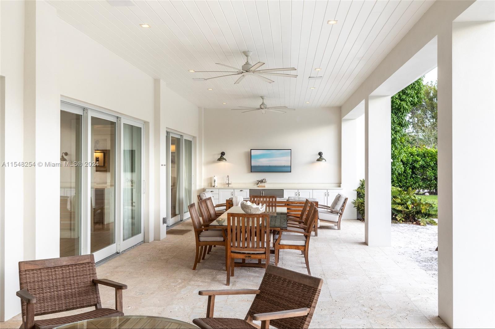 CONTINENTAL HOMES - Residential