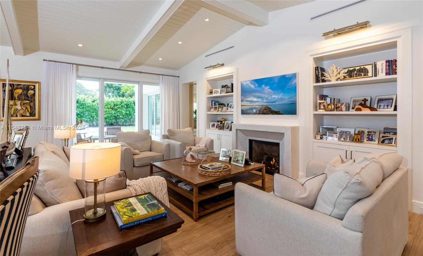 CONTINENTAL HOMES - Residential