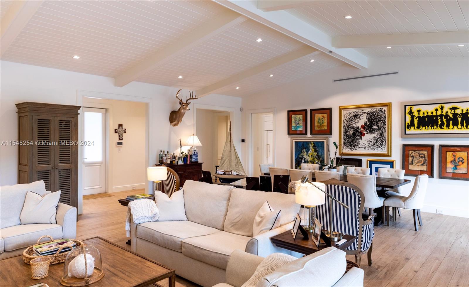 CONTINENTAL HOMES - Residential