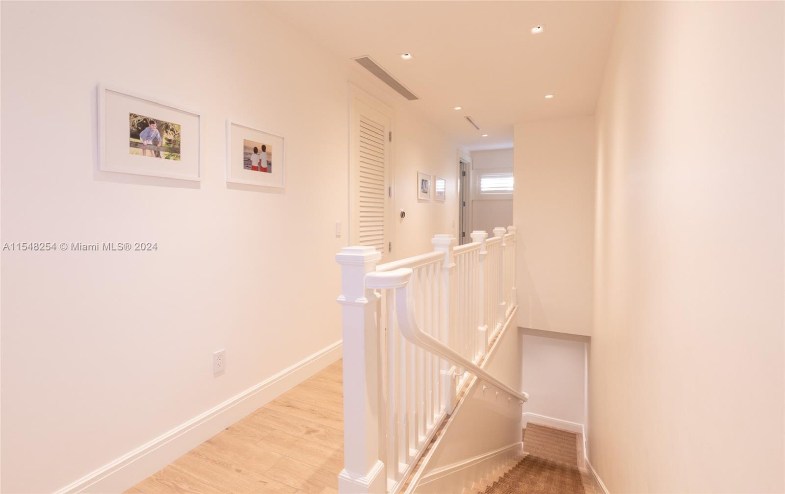 CONTINENTAL HOMES - Residential