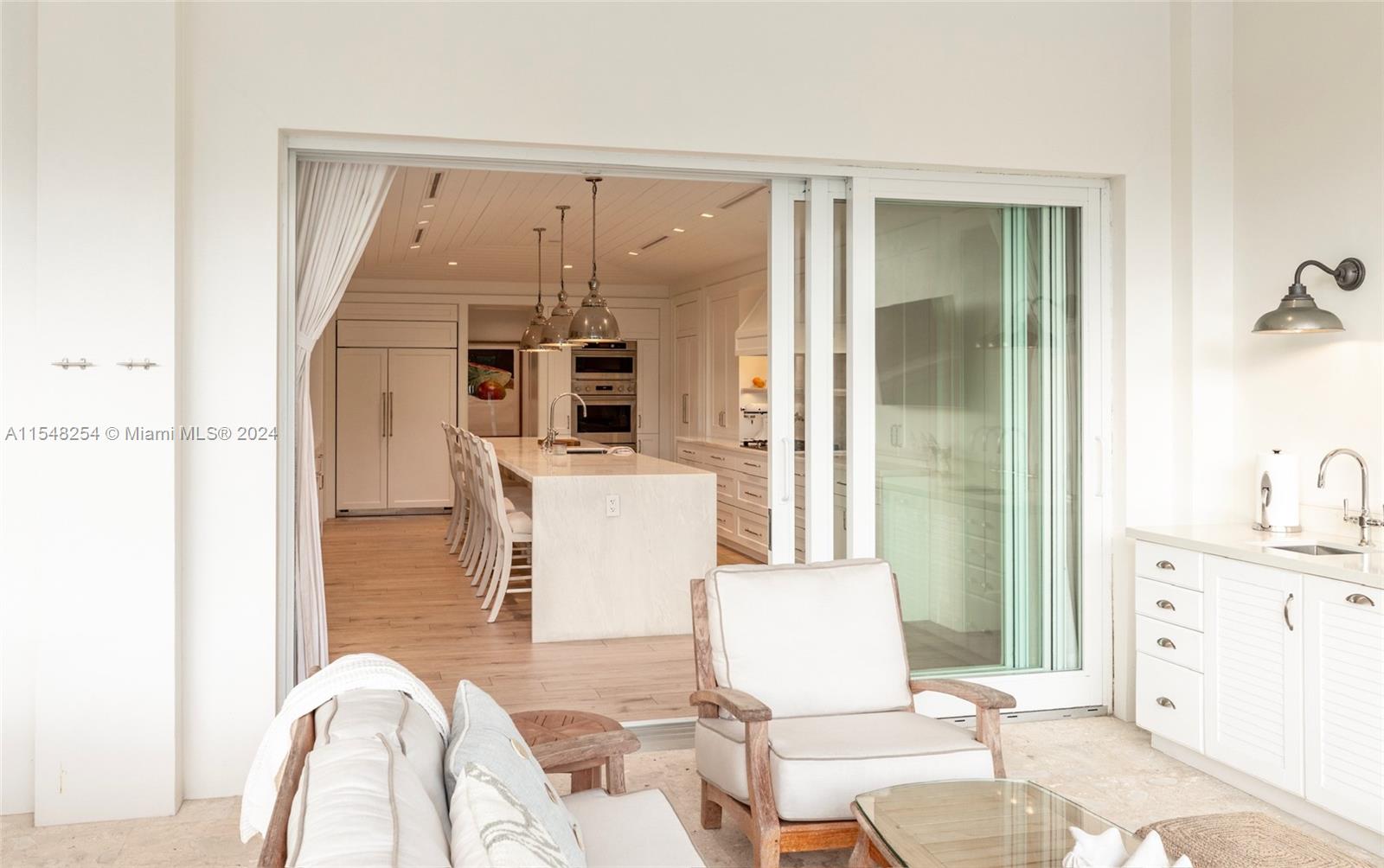 CONTINENTAL HOMES - Residential