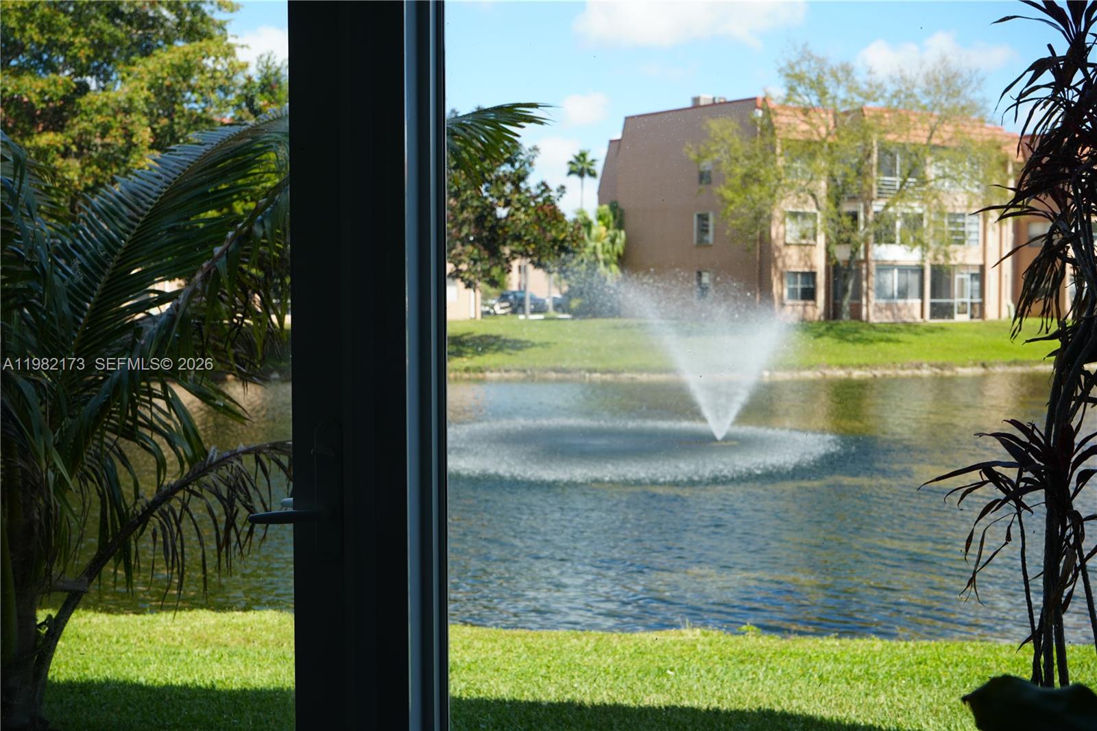 SUNRISE LAKES 153 CONDO - Residential