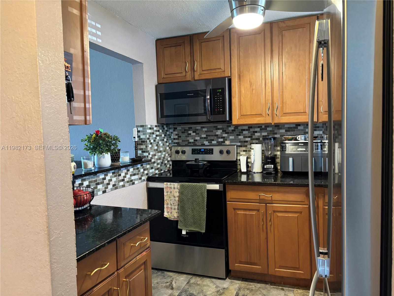 SUNRISE LAKES 153 CONDO - Residential