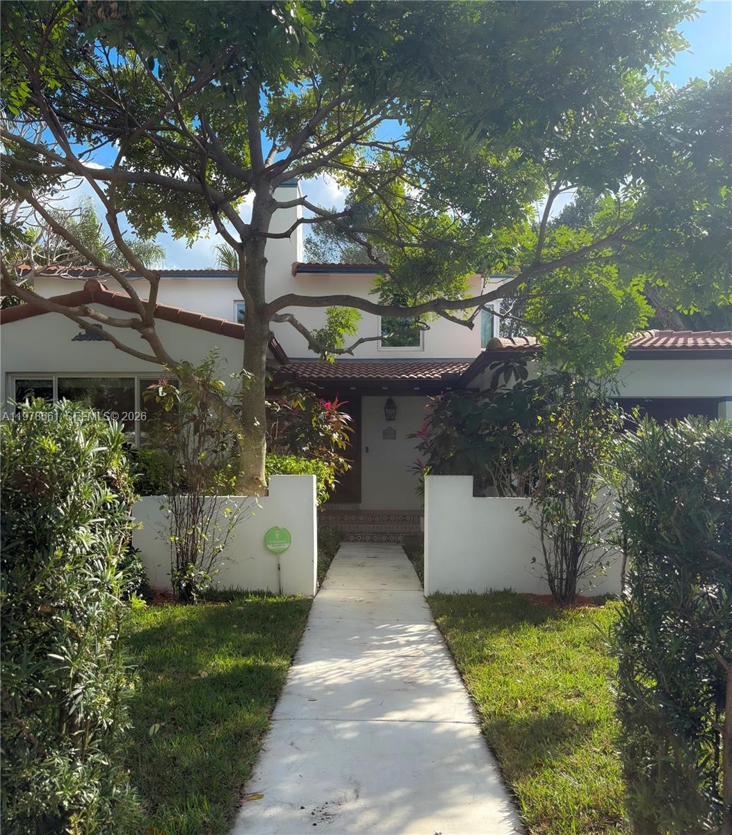 BELLE MEADE OF MIA SEC 1 - Residential