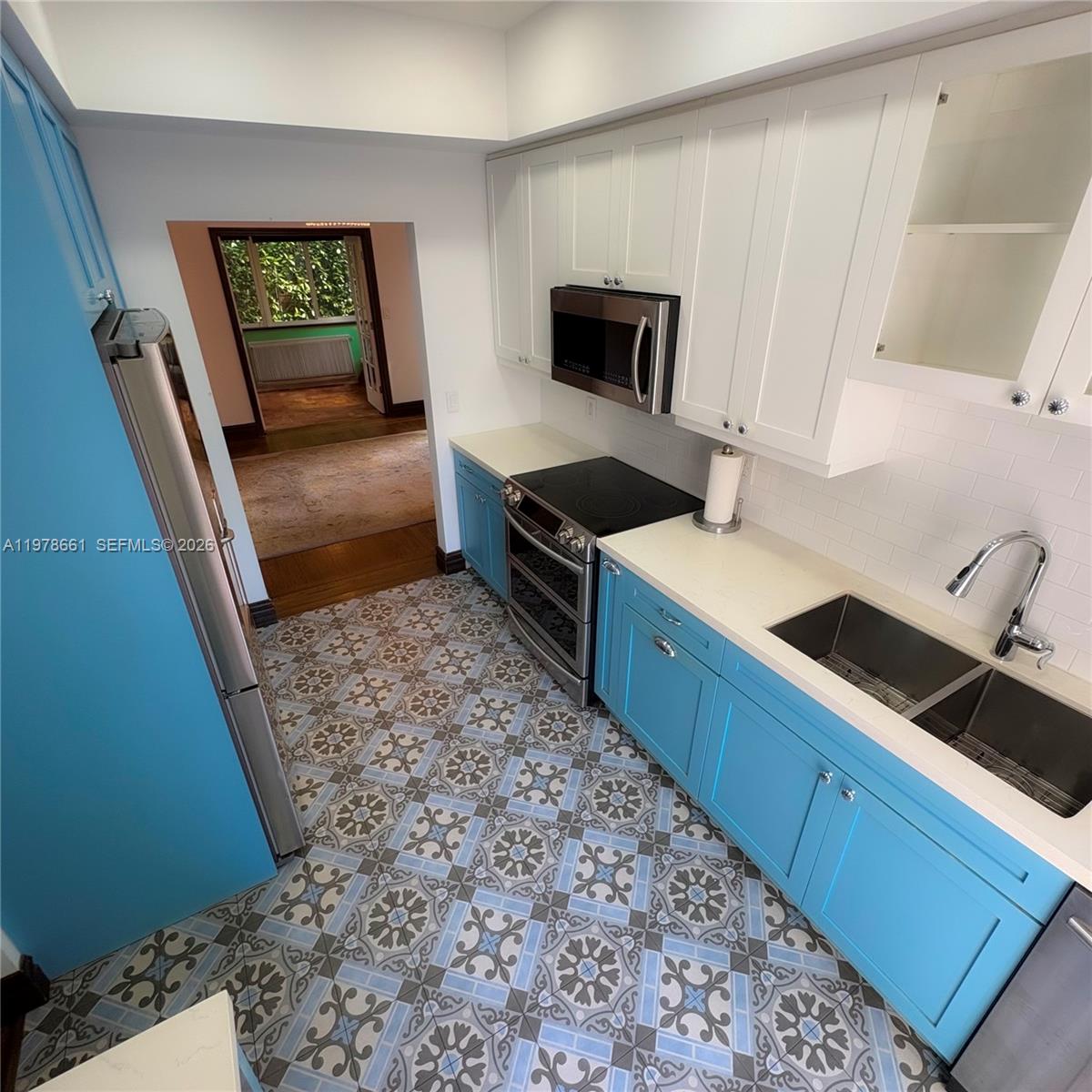 BELLE MEADE OF MIA SEC 1 - Residential