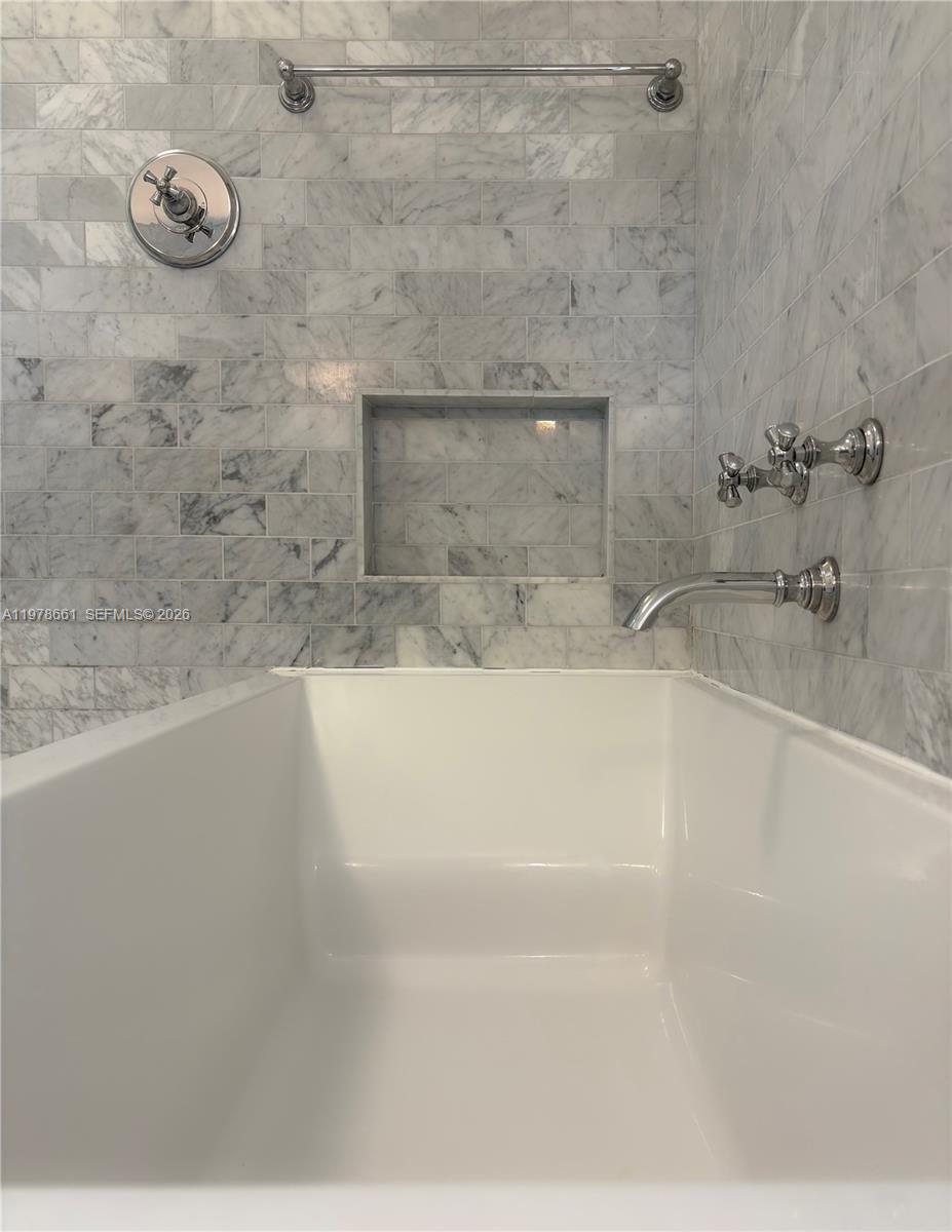 BELLE MEADE OF MIA SEC 1 - Residential