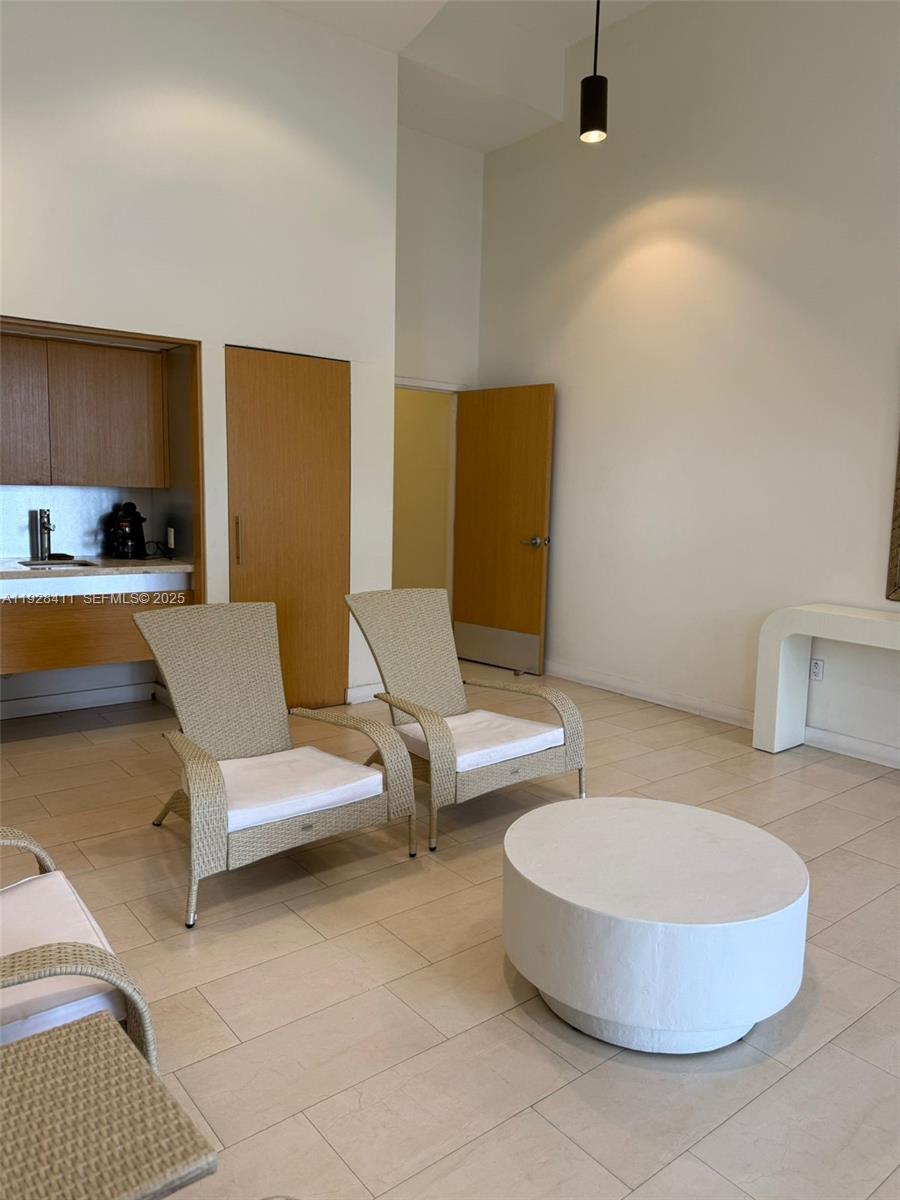 RIMINI BEACH CONDO - Residential