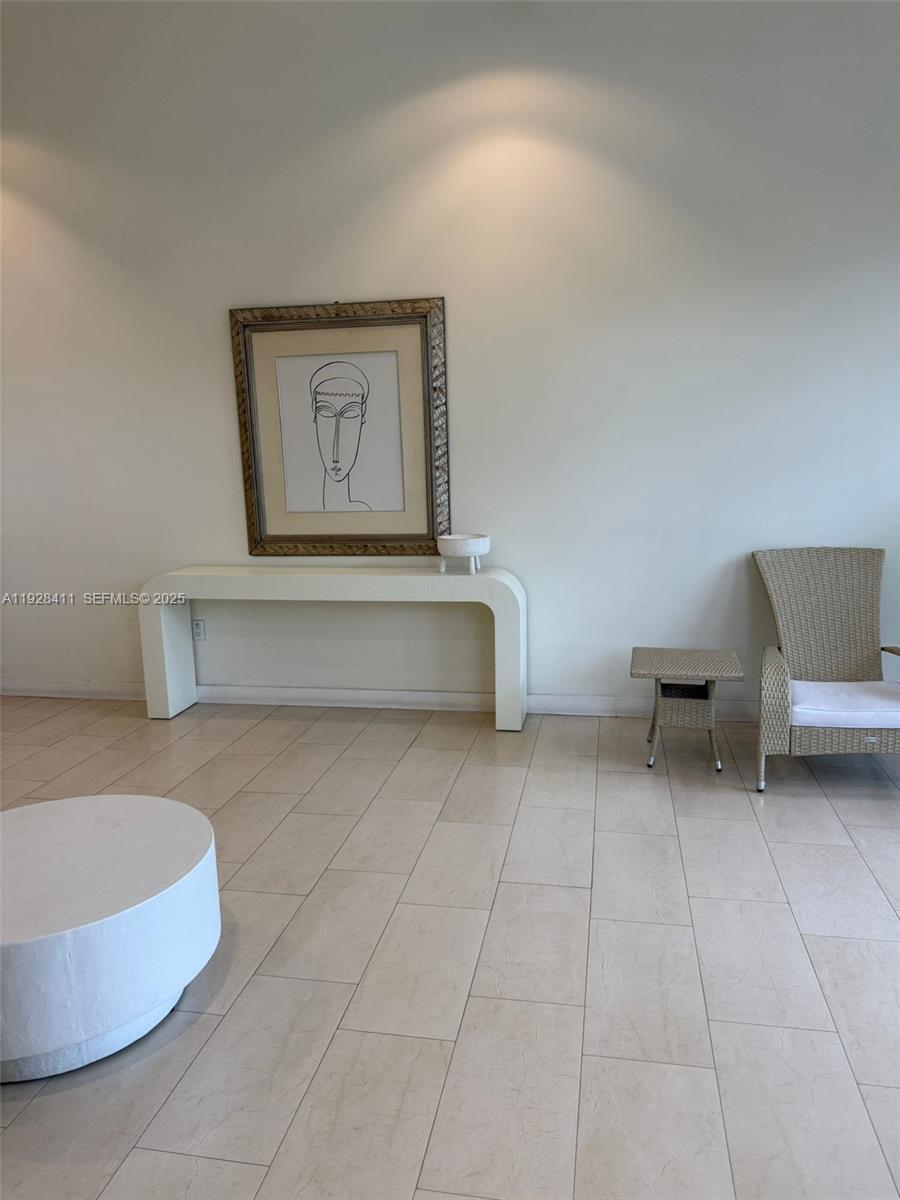 RIMINI BEACH CONDO - Residential