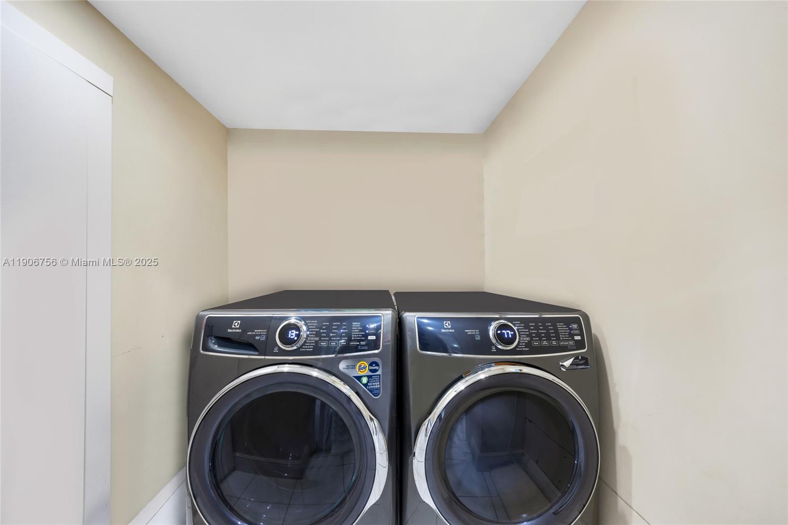 WESTHAVEN PARK - Residential Lease