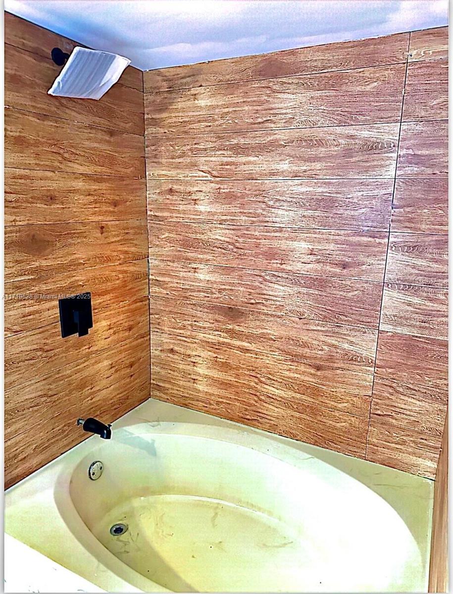 LAKE VIEW OF CALIF CLUB C - Residential