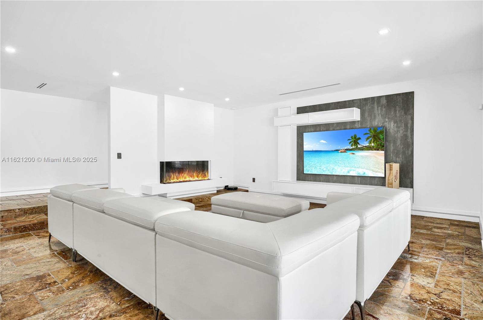 J G HEADS FARMS - Residential