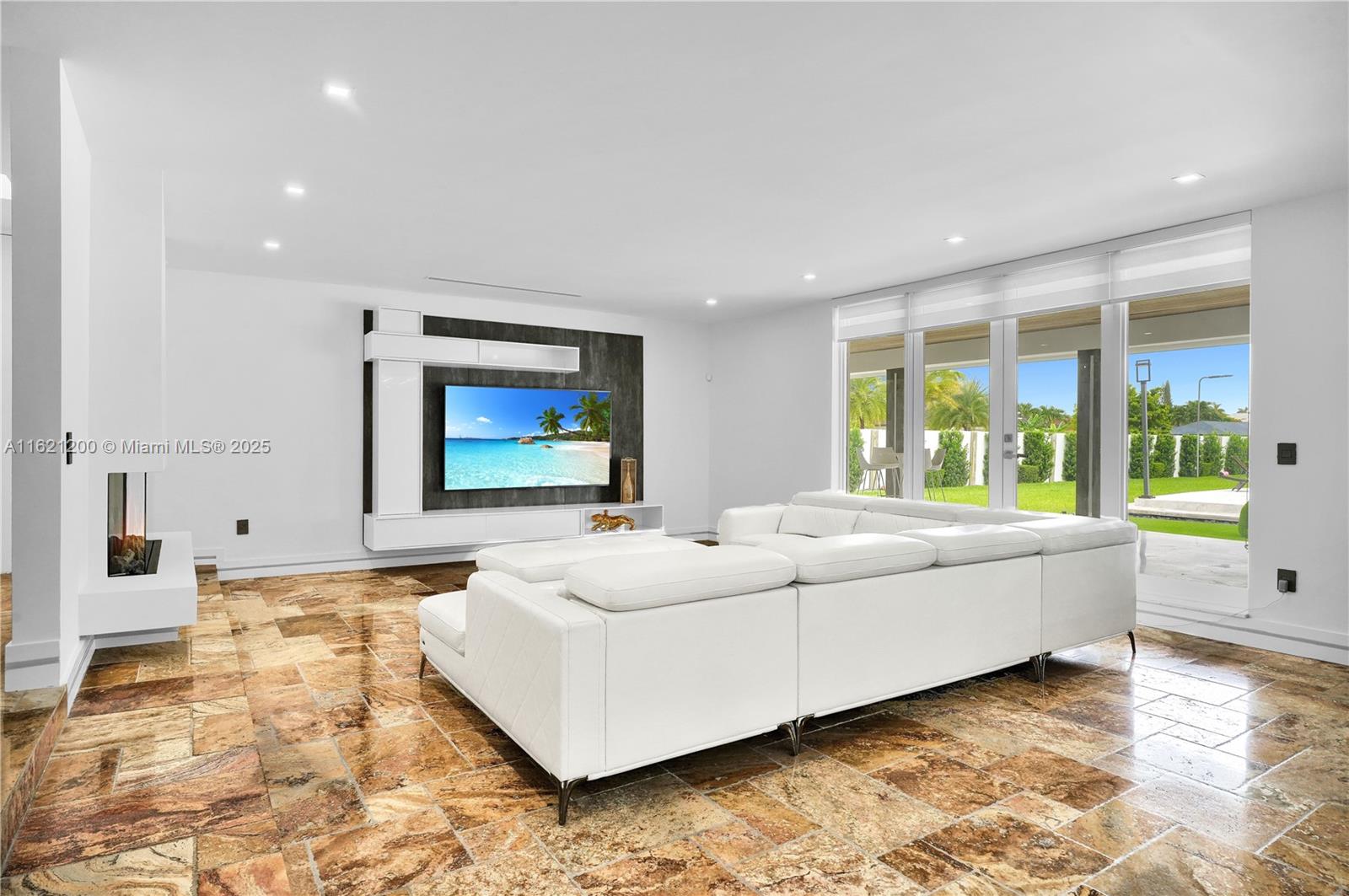 J G HEADS FARMS - Residential