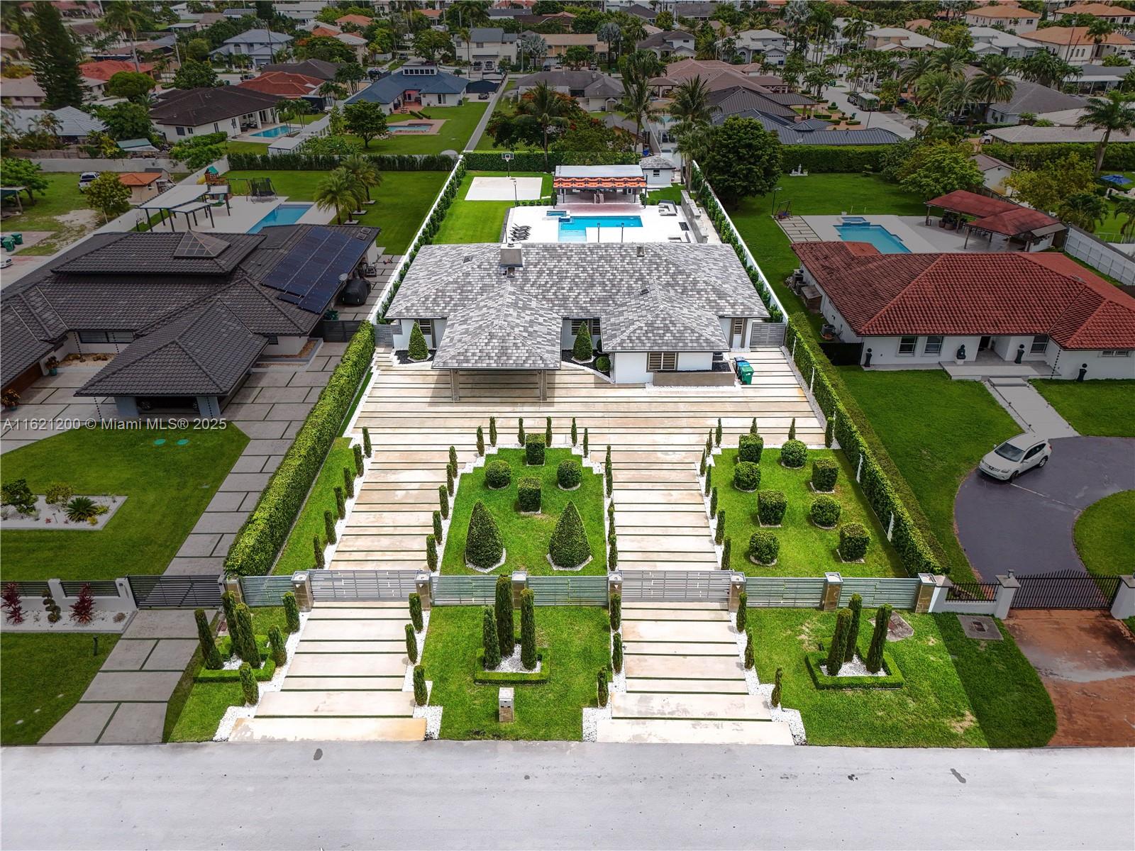 J G HEADS FARMS - Residential