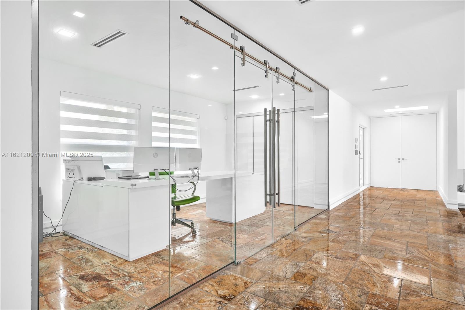 J G HEADS FARMS - Residential