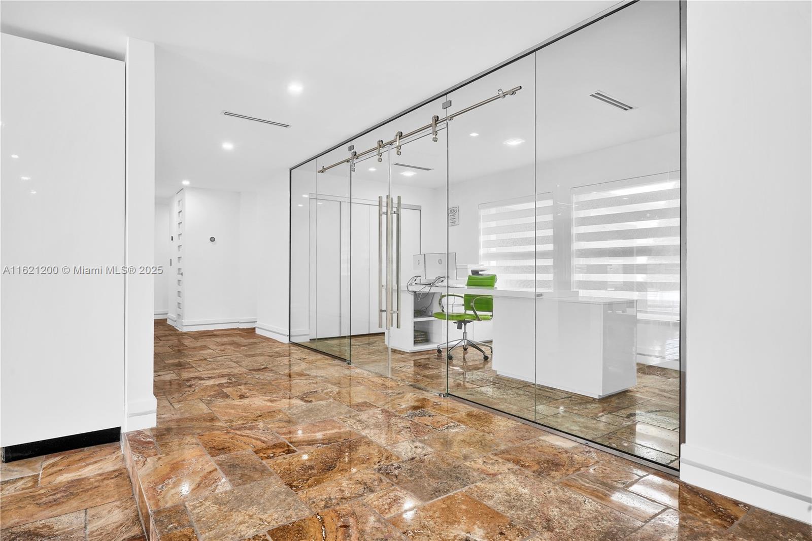 J G HEADS FARMS - Residential