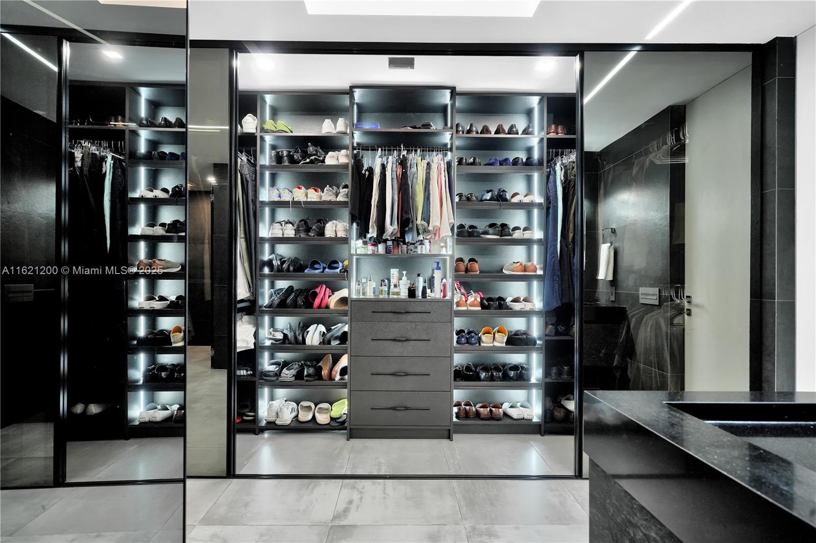 J G HEADS FARMS - Residential