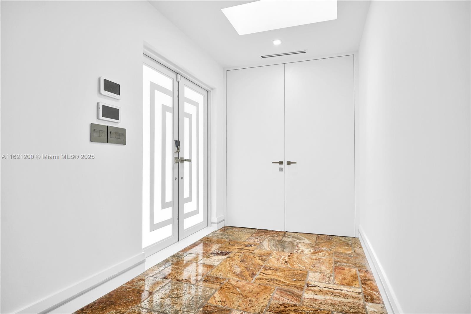 J G HEADS FARMS - Residential