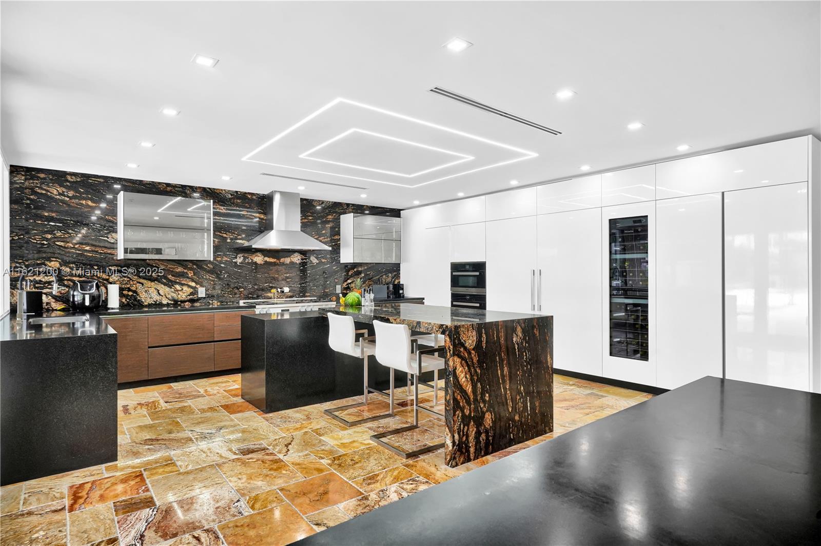 J G HEADS FARMS - Residential