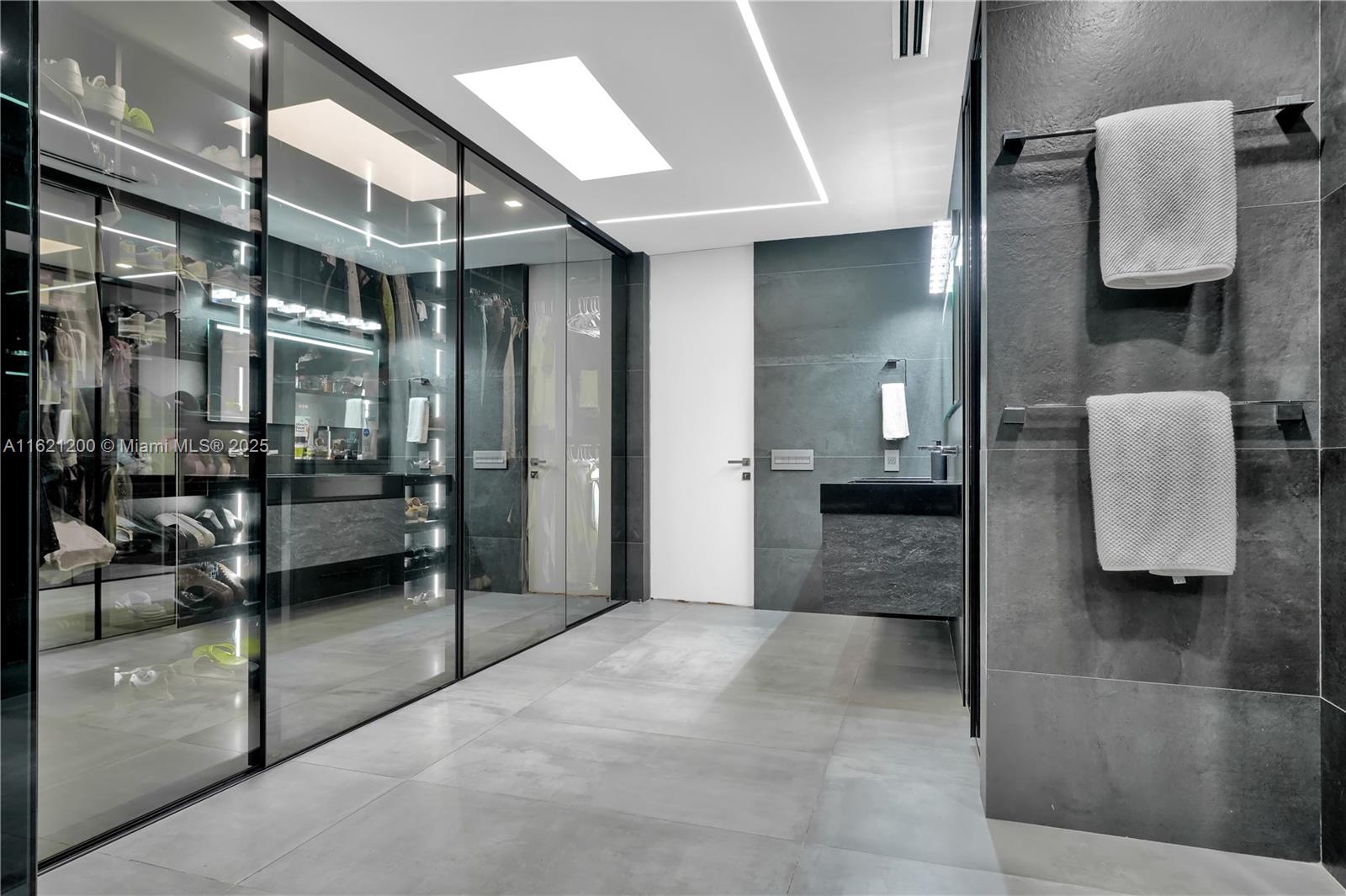 J G HEADS FARMS - Residential