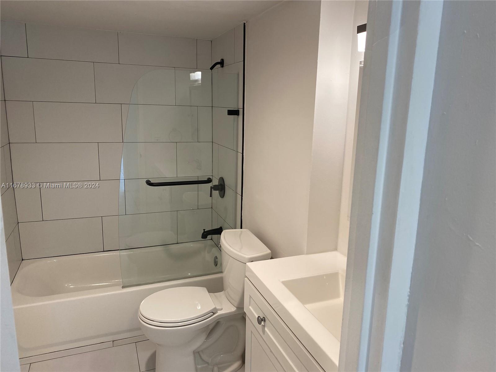 BRICKELL BISCAYNE CONDO - Residential Lease