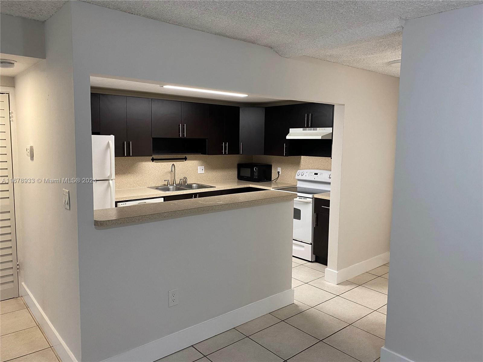BRICKELL BISCAYNE CONDO - Residential Lease