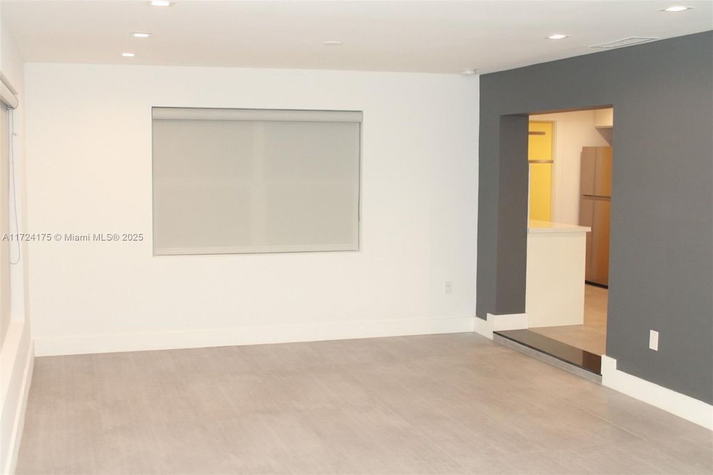 Photo of 4030 NE 13th Ave, Oakland Park, FL 33334 (MLS # A11724175)