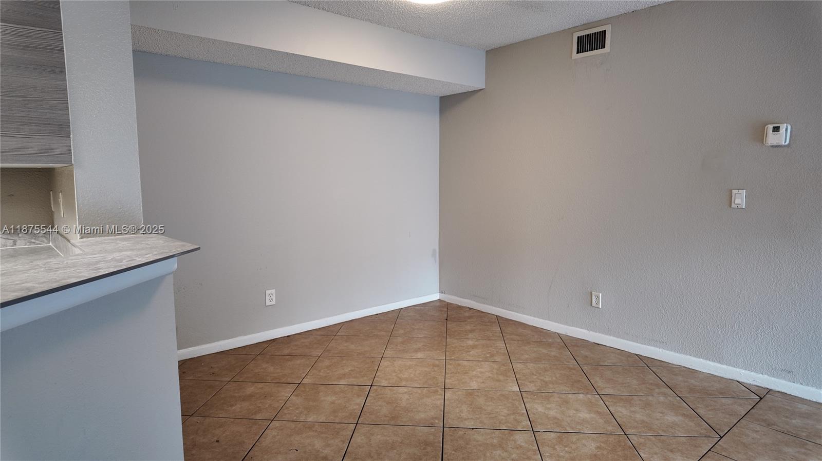 VISCONTI CONDO - Residential Lease