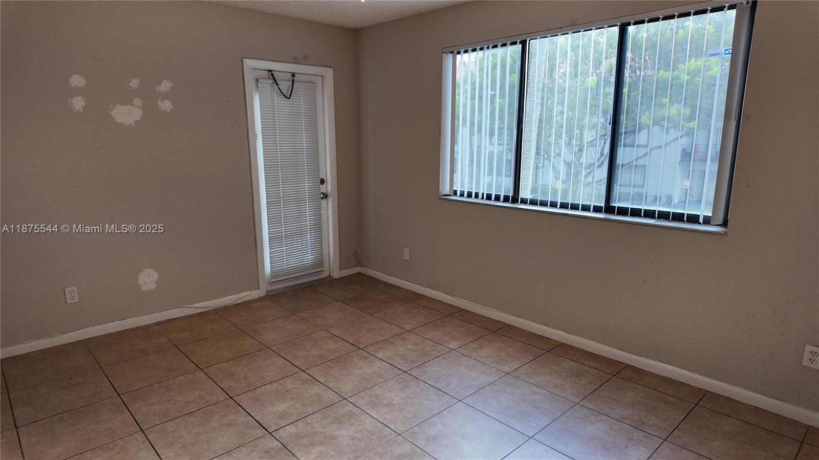 VISCONTI CONDO - Residential Lease